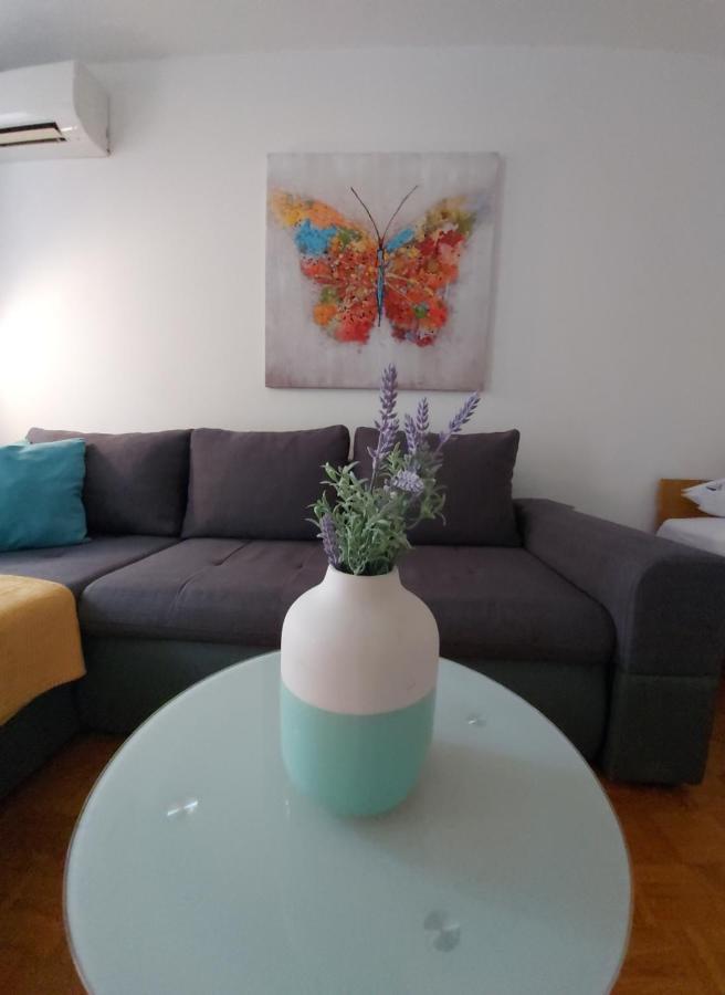 Sunny Apartment In Rijeka Exteriör bild