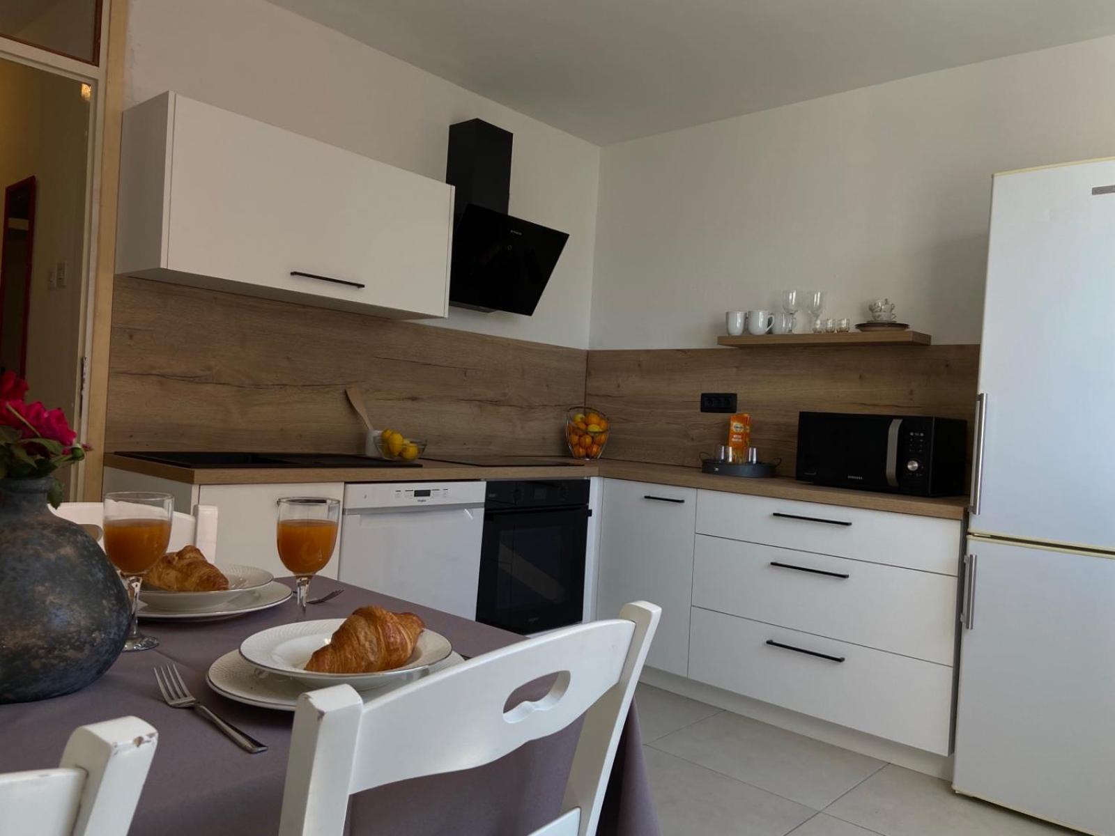 Sunny Apartment In Rijeka Exteriör bild