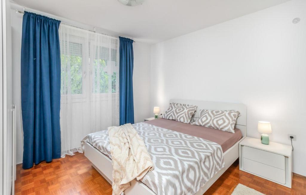 Sunny Apartment In Rijeka Exteriör bild